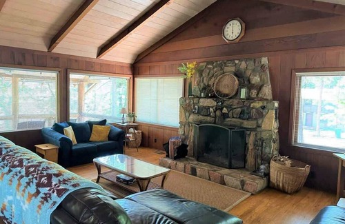 Twain Harte House | Julien Cabin - Twain Harte Lake Access