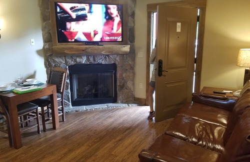 Gatlinburg Resort | July 1 - 8th, 2023 Mountain getaway!