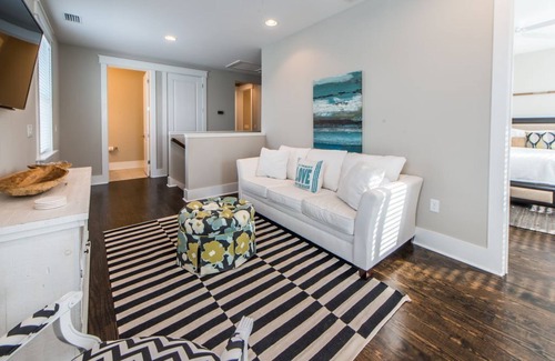 Santa Rosa Beach House | July Discounts! 4BR Family Retreat -Bikes/Golf Cart/220v EV Outlet
