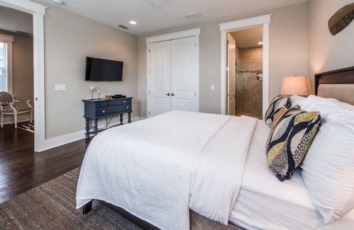 Santa Rosa Beach House | July Discounts! 4BR Family Retreat -Bikes/Golf Cart/220v EV Outlet