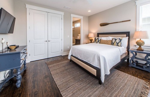 Santa Rosa Beach House | July Discounts! 4BR Family Retreat -Bikes/Golf Cart/220v EV Outlet