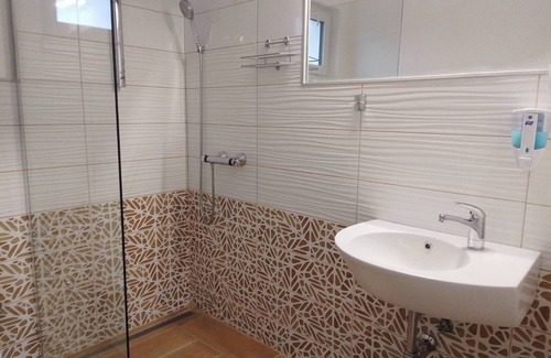 Primorsko Hotel | July's Guest House five minutes to the lovey beaches of sunny Primorsko