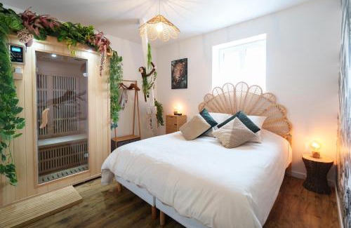 Epernay Apartment | Jungle Évasion, Épernay - Jacuzzi & Sauna