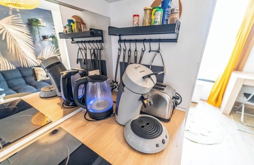 Equemauville Apartment | JUNGLE 2-bedroom apartment parking 10min Honfleur port and beach