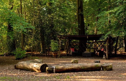 Penwood Ski Chalet | Jungle Bell Tent