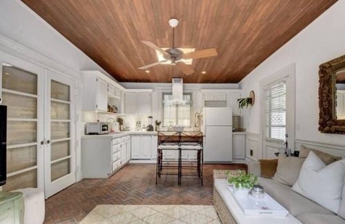 Riverside Park House | Jungle Getaway In The Heart of Ft. Lauderdale