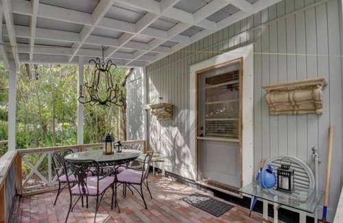 Riverside Park House | Jungle Getaway In The Heart of Ft. Lauderdale