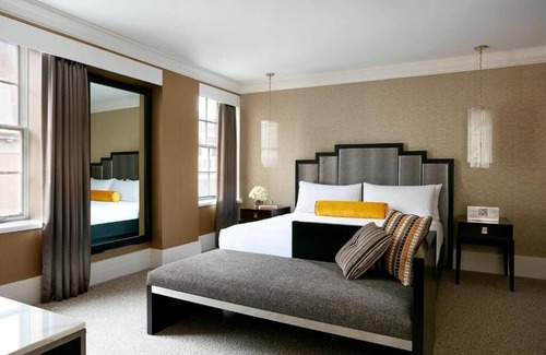 Dupont Circle Apartment | Junior Suite at Marriott Vacation Club at The Mayflower with all hotel amenities