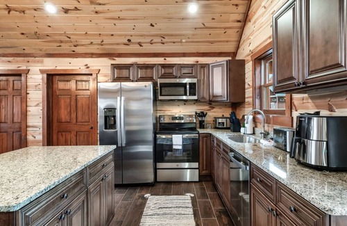 Caton Cabin | Juniper Lodge - Smoky Coast Vacation Rentals
