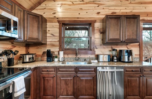 Caton Cabin | Juniper Lodge - Smoky Coast Vacation Rentals