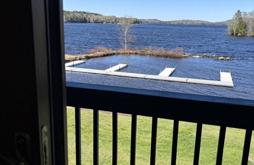 Greenville Junction House | Juniper Motel-Waterfront -King Suite + Cooktop