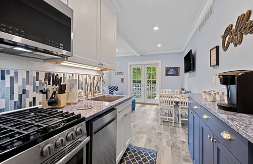 Union Pier Apartment | Juniper Presents: 2-Bdrm Strawberry Fields Ste in Iconic Union Pier Summer House