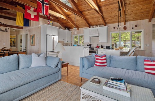 Bridgman House | Juniper Presents: Majestic Beachfront Beauty on the Sunset Coast