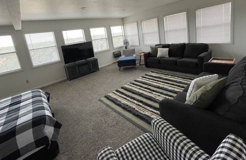 Clay Springs House | Juniper Ridge Family Retreat