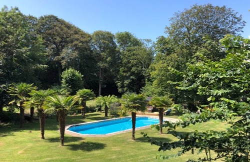 Camborne House | Juniper's Stable - rest and relax in style