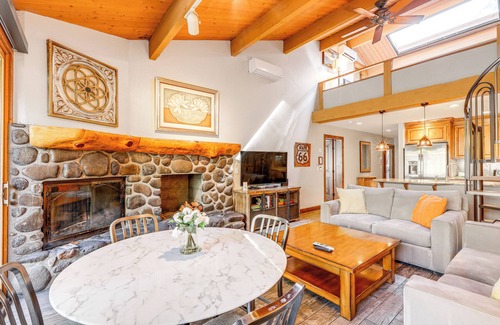 Sedona House | Junipine Resort Luxury Creek Home w/Spa & Views!