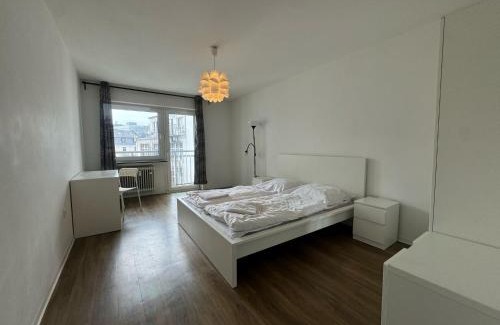 Frankfurt Apartment | Juno Apartment