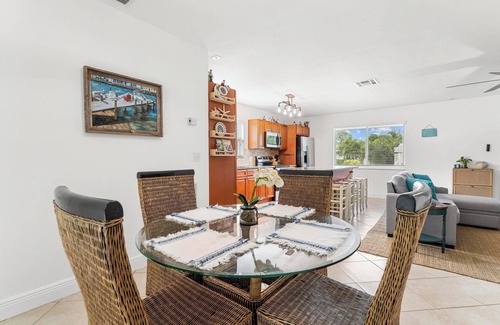 Jupiter House | Jupiter Coastal Cottage Just Minutes from the Ocean