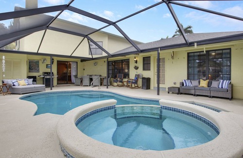 Hobe Sound House | Jupiter Island Beaches, Waterfront Home, Ocean Access, Pool & Boat Dock.