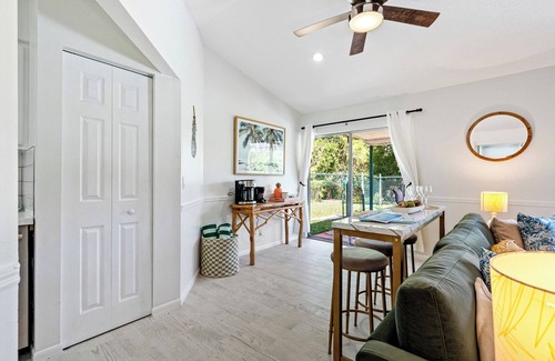 Jupiter Landing House | Jupiter Palm Oasis! Lakefront Pool Home w/Game Room, BBQ, Beach Chairs, Coffee!