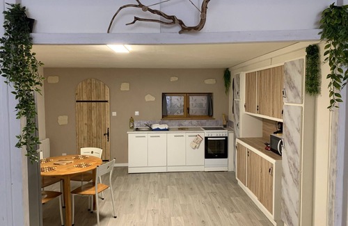 Saint-Julien House | Jura DUPLEX 12 persons with playroom and relaxation!