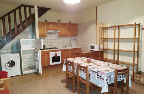 Saint-Colomban-des-Villards Apartment | Just 5 minutes from the Domaine des Sybelles! Fully equipped apartment.