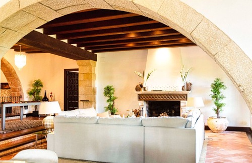 Castelldefels Villa | Just 5 minutes from the beach, 15 minutes from Barcelona, Luxury villa