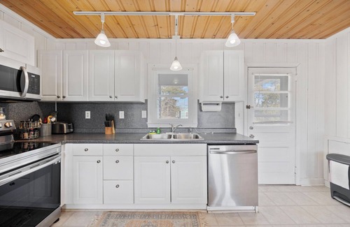 Atlantic Beach House | Just a 1/4 mile walk from beach access in North Myrtle Beach!