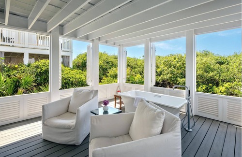 Seaside House | JUST A 2-NIGHT MIN STAY, GULF-FRONT SEASIDE HONEYMOON COTTAGE, PANORAMIC VIEWS!