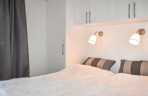 Sanna House | Just a few minutes from the lake, this charming and welcoming cottage with a beautiful terrace await