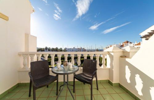 Almerimar Apartment | Just at the heart of the village