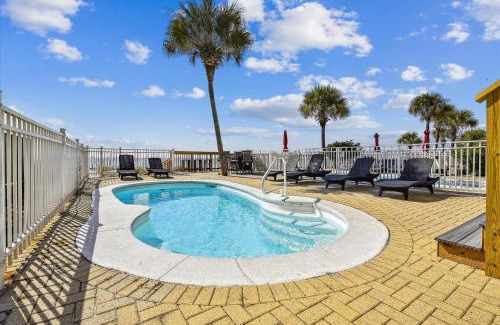 Silver Sands Beach House | Just Beachy - 5 Bedroom 5 Bathroom Beach Front Home! Sleeps 20 home