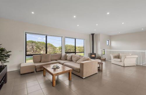 Indented Head House | Just Beachy
