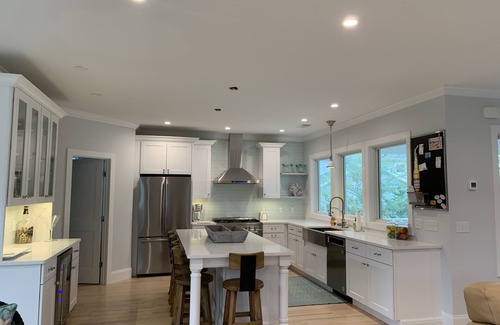 Bonnet Shores House | Just Built! Beach House sparkling clean, Kelly Beach Passes Included 5bed 4 bath