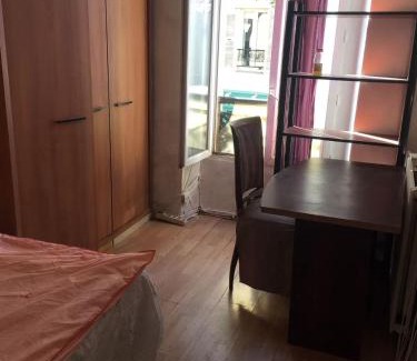 Le Pre-Saint-Gervais Apartment | Just for sleep - Hoche APT