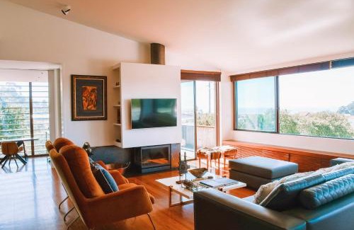 Carreco Villa | Just Like Home - Casa do Caracol Horizon Retreat
