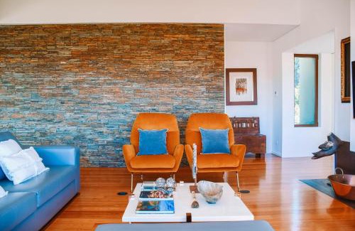 Carreco Villa | Just Like Home - Casa do Caracol Horizon Retreat