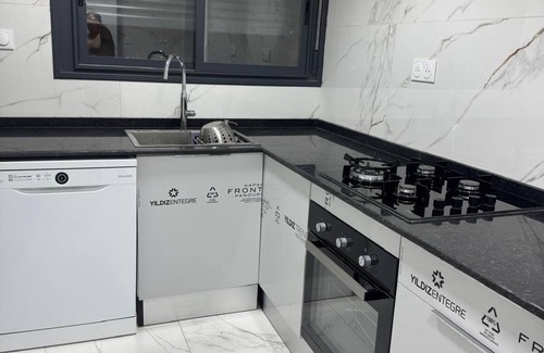 Hai Seddikia Apartment | Just like home in Oran, with an exceptional sea view to boot!