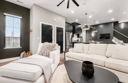 Downtown Columbus House | Just Listed, D Town Views, OSU, Short North!