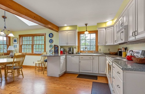 Ocean Point Cottage | Just one block from the Ocean!