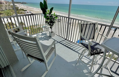 Siesta Key Condo | Just remodeled, professionally decorated bright and airy!