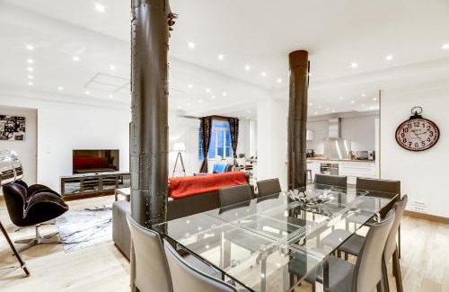 Quartier de la Monnaie Apartment | Just Renovated 138m2 On The Seine