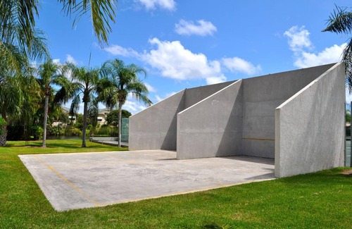 Bella Vista Condo | Just renovated! Best condo in Jupiter, Walk to the beach!