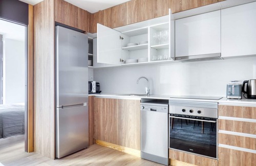 El Born Apartment | Just Renovated El Born 2BR nr Port Vell, by Blueground