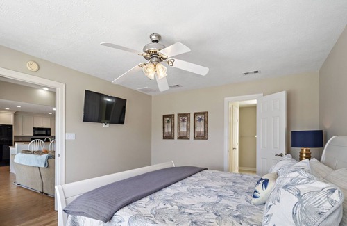 Pirates Beach West House | "Just Right" in Pirates Beach West - Family Friendly! Updated! Pet Friendly!!