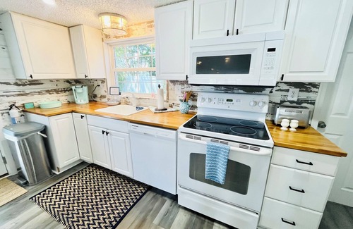 Rehoboth by the Sea Cottage | JUST STEPS TO THE BEACH AND DOG FRIENDLY!