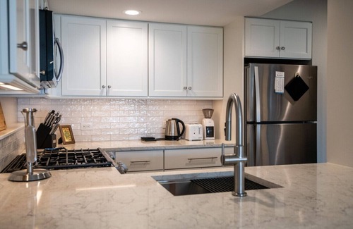 Ludlow House | Just steps to the trail, best location in Winterplace ski community