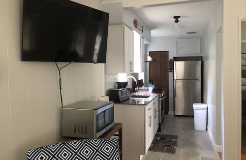 Pompano Beach Apartment | Just Steps to the Beach! Relax Across from the Ocean at Saltyside Bungalow