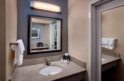 Foxboro Hotel | Just What You Were Looking For! 2 Modern Units, Pets are Allowed Here