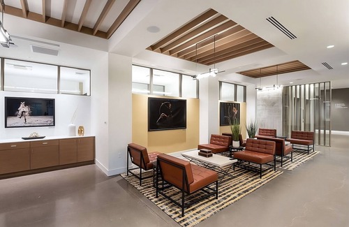 Central Area Hotel | Just What You Were Looking For! Parking Onsite, Pet-Friendly Property!